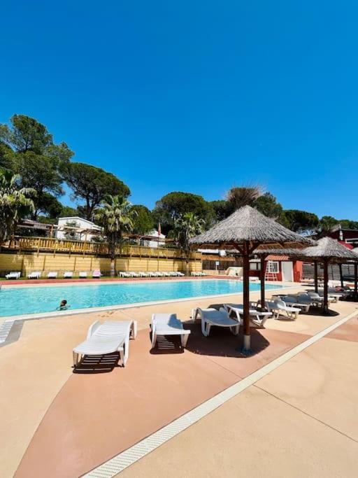 Mobilhome 45M2 Roquebrune-sur Argens Extérieur photo