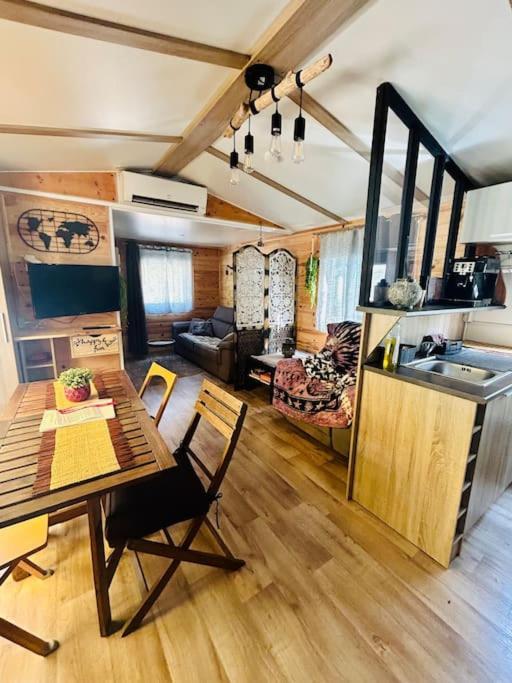 Mobilhome 45M2 Roquebrune-sur Argens Extérieur photo