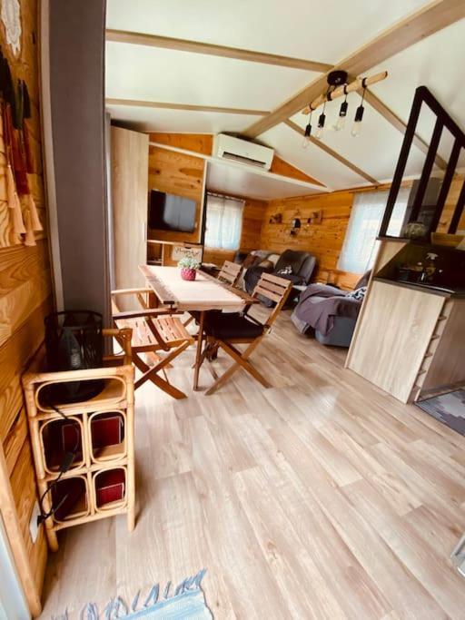 Mobilhome 45M2 Roquebrune-sur Argens Extérieur photo